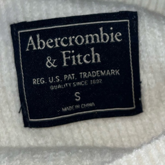 Abercrombie & Fitch White Sweater - Picture 3 of 3